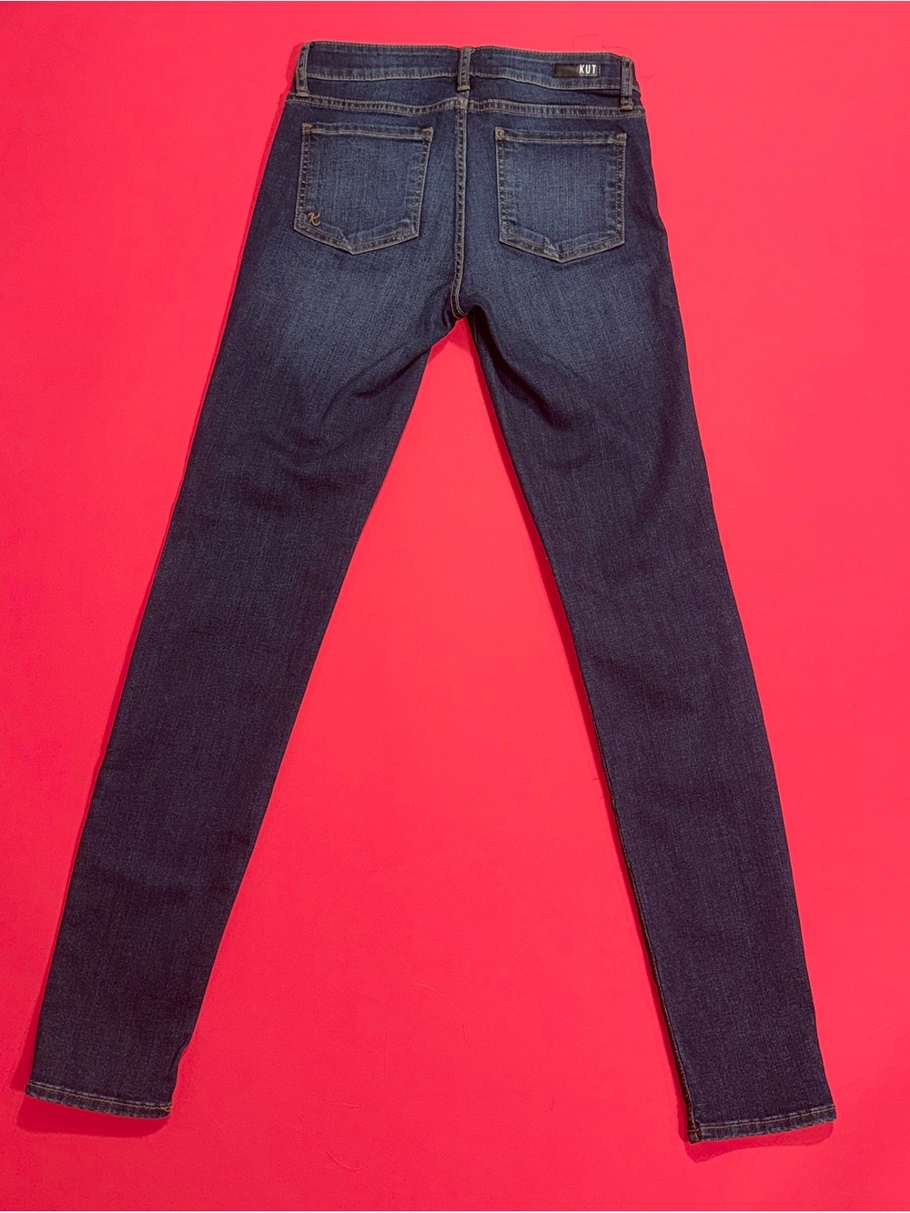 Kut from the Kloth Women’s Skinny Jeans in Dark Blue Denim - Picture 3 of 9